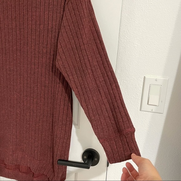NWT All in Favor Burgundy Mock Neck Long-Sleeve Tunic Sweater - Picture 2 of 6